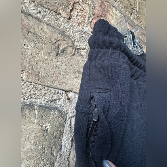 Gymshark Charcoal Men's Joggers - Picture 3 of 7